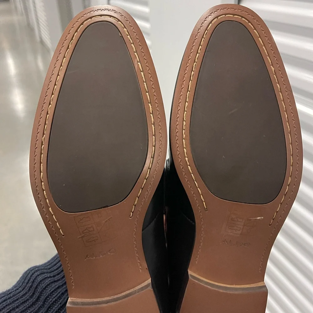 Black Sleek Loafers by Aldo Sz 11 - Picture 6 of 10